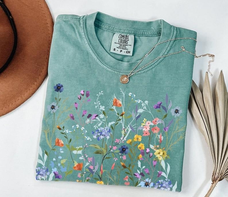 Comfort Colors Vintage Pressed Flowers Shirt, Boho Cottagecore Tshirt Botanical Floral Tee Wildflowers Sweatshirt, Gift...