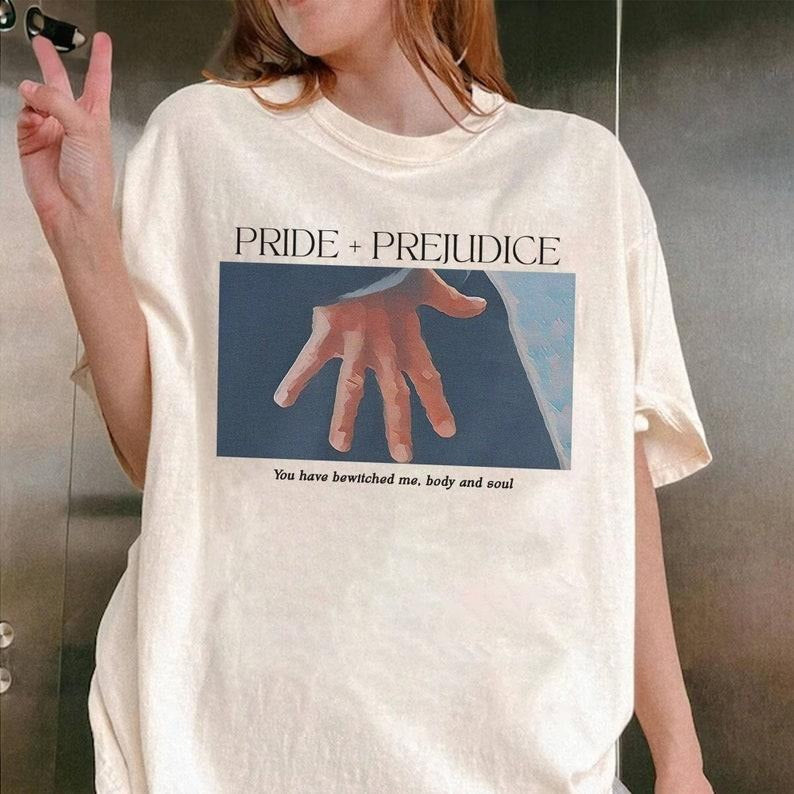 Pride & Prejudice Hand Flex Scene T-Shirt - Fitzwilliam Darcy & Elizabeth Bennet Hoodie, Sweatshirt | RetroVerseTees.com