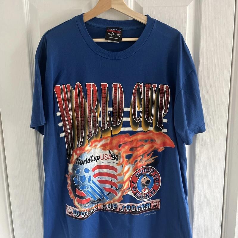 Vintage WORLD CUP 1994 USA Striker T-Shirt Blue Size: Large Hoodie, Sweatshirt | RetroVerseTees.com