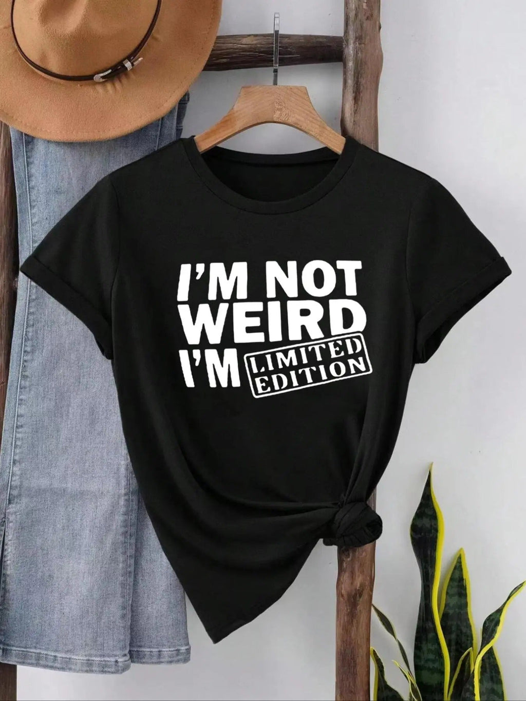 Women's Letter Print Round Neck Graphic Tee, Vintage Trendy Casual Short Sleeve T-shirt for Daily Wear, Ladies Summer...
